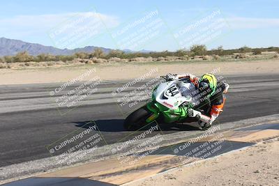 media/Jan-18-2026-CVMA (Sun) [[519f600f45]]/Race 16-Formula Middleweight/